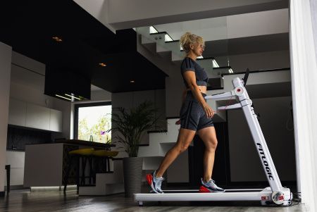 Бігова доріжка FitLogic T116W фото